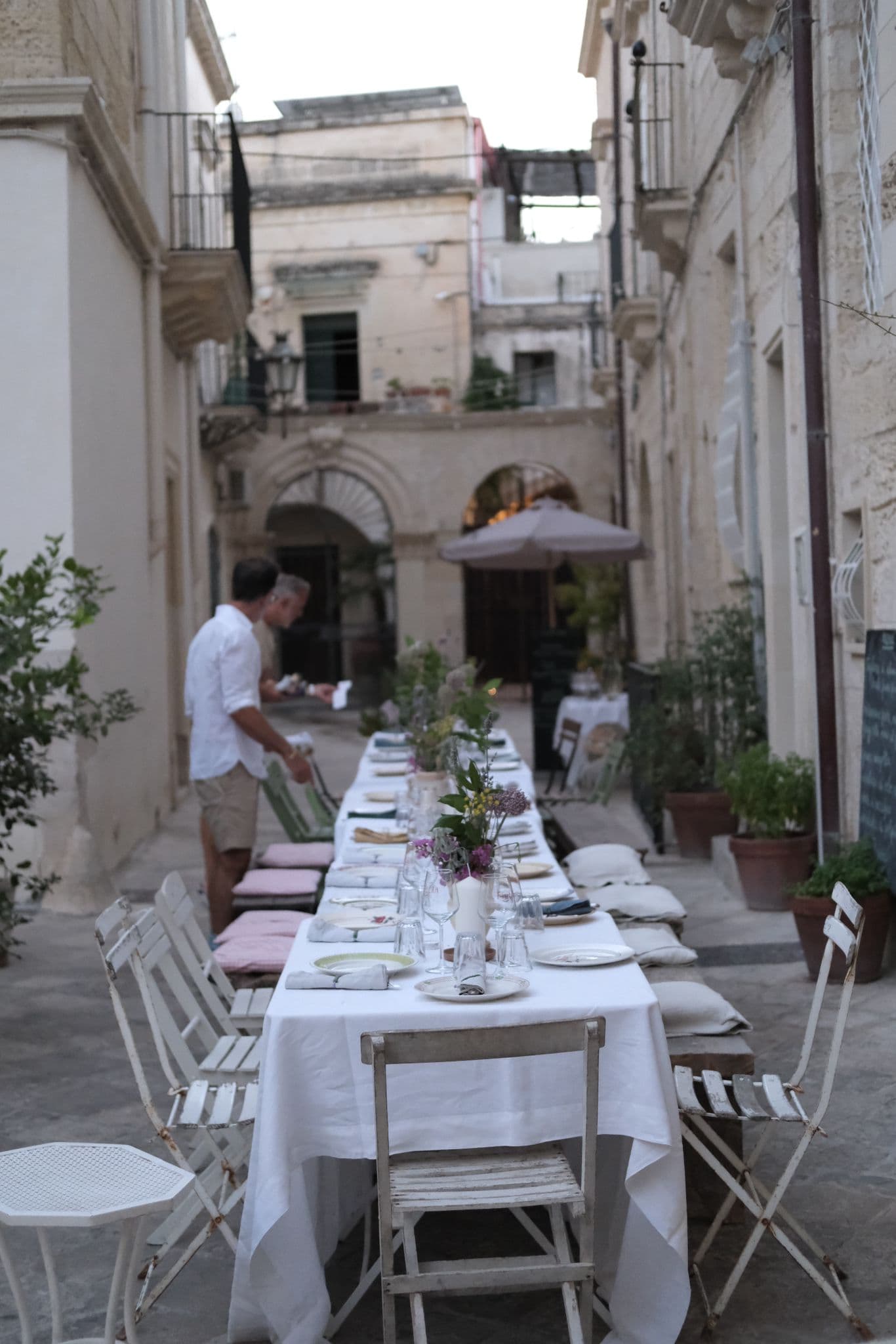 Cena privata nel cortile di Filiera Café, Lecce